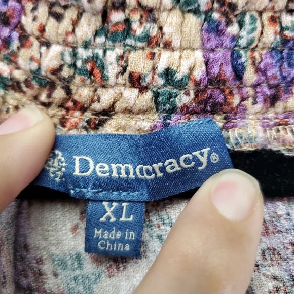 Democracy Top Womens XL Multicolor Floral Short Sleeve Smocked Lightweight Boho - Picture 2 of 9